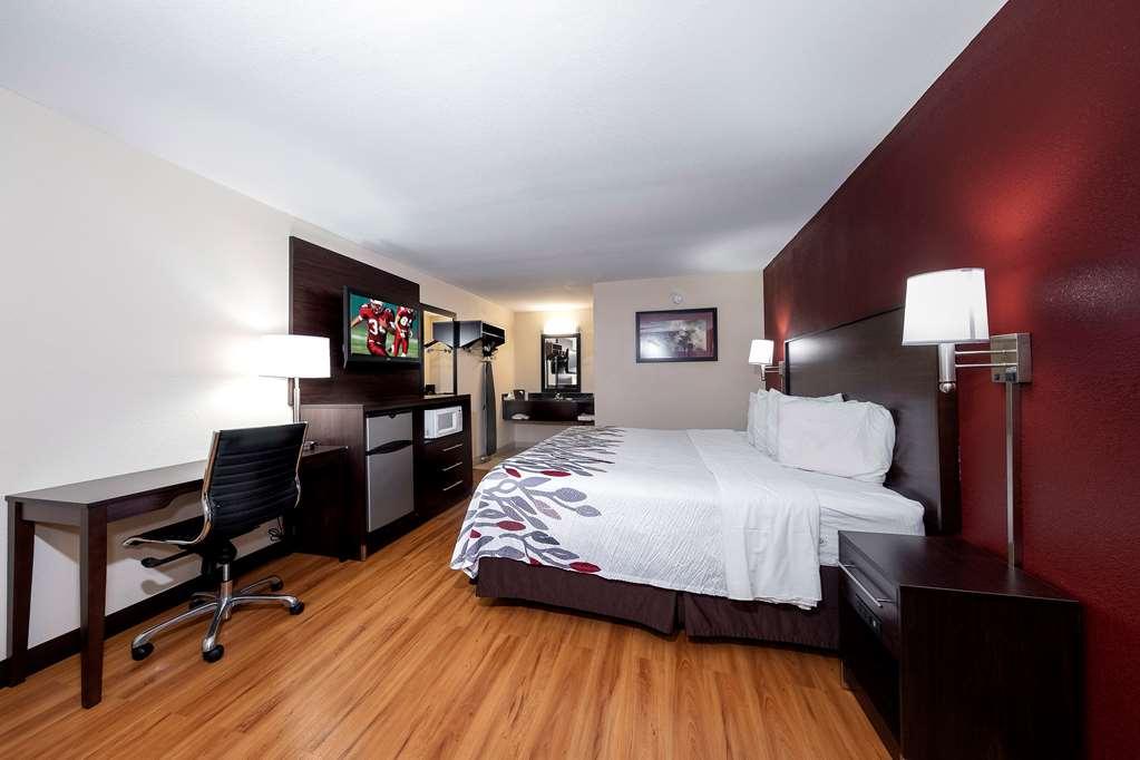 Hometowne Studios By Red Roof Bordentown - Mcguire Afb Room photo